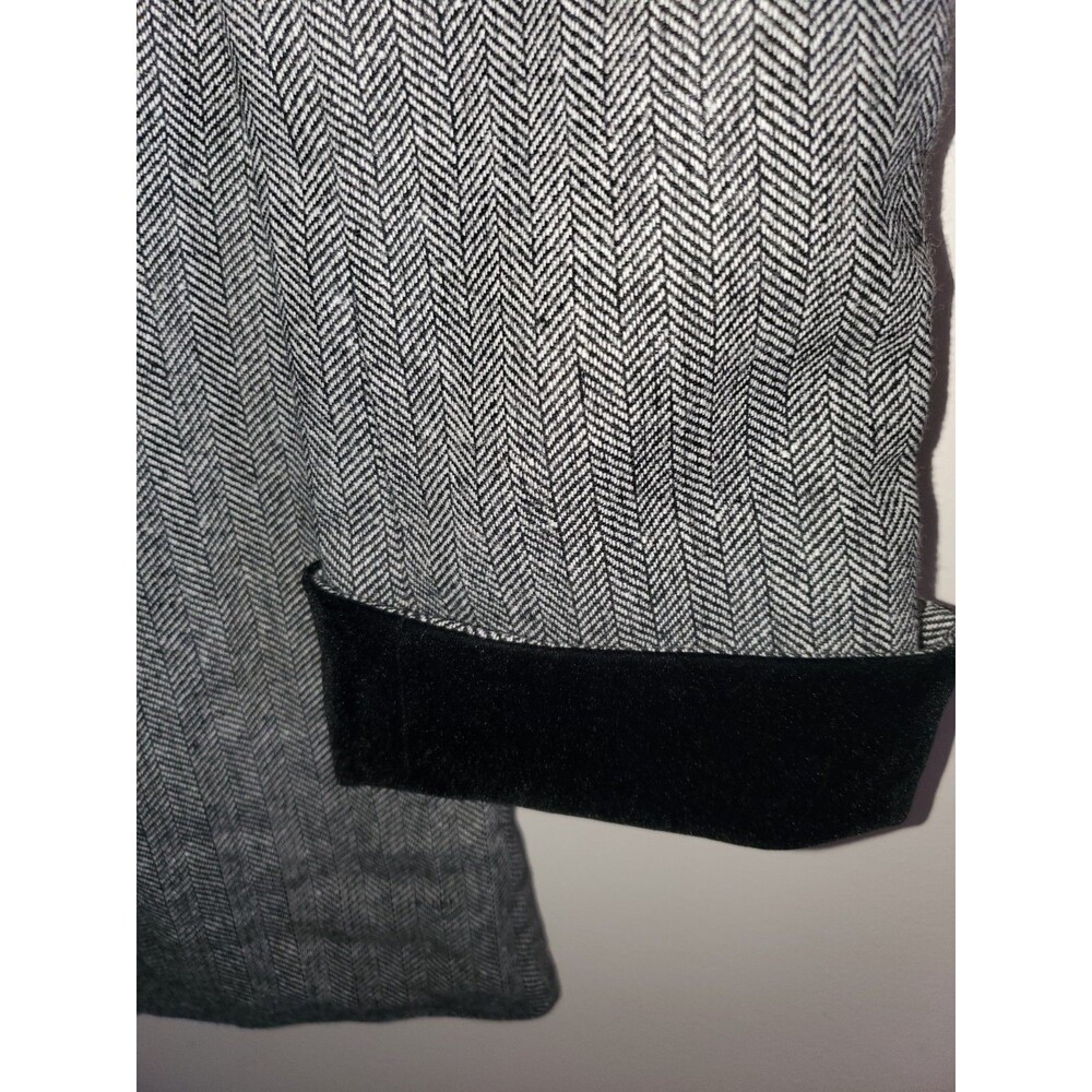 NorthStyle Herringbone Walking Coat Size M Gray Black Velvet Trim 3-Button... - Picture 4 of 16